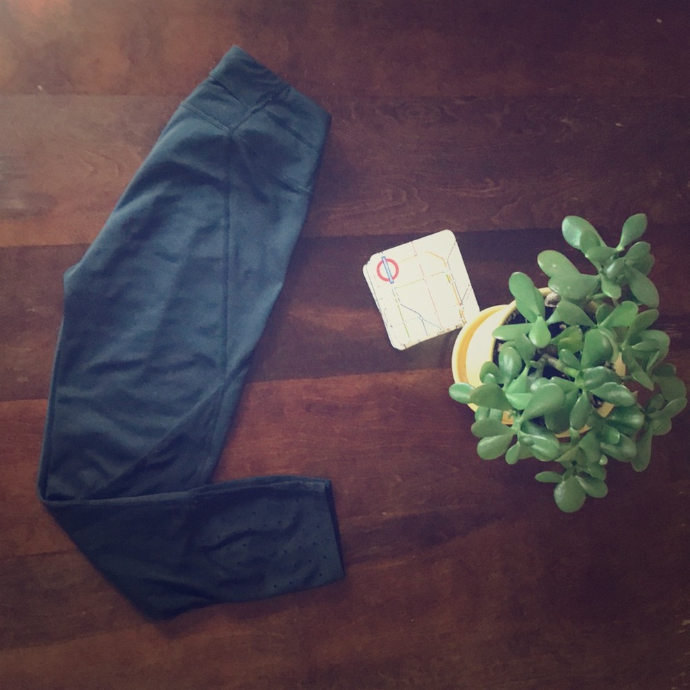 Athleta Capri Yoga Pants
